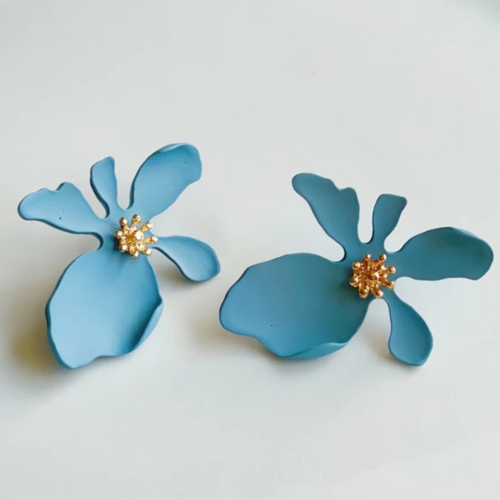 Light Blue Flower Earrings - Picture 2 of 7